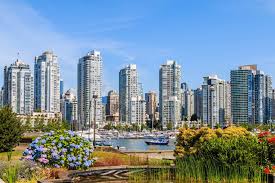 Blessed with miles of coastline, lush vegetation and crowned by the north shore mountains, it's hard to be there and not stop at some point and be amazed by what you see. Vancouver Urlaub Alle Highlights Fur Eure Reise Urlaubsguru