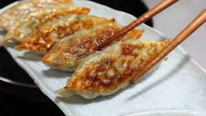 6 Easy And Delicious Ways To Cook Frozen Dumplings (Step By Step!) - A  Dumpling Thing