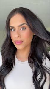 Thinking of going lighter or darker with your hair? Remember the 2-shade  rule: always stay within 2 shades of your current hair color for a healthy  and predictable result. We’re big