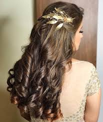 Medium length haircut is in trend now, all thanks to its low maintenance. Trending Indian Wedding Hairstyles For Medium Hair You Need To Bookmark Now