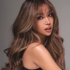 Erwin Macaraig's Instagram, Twitter & Facebook