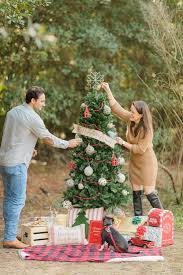 Christmas Family Photos Outfit Inspiration Houston Family Photographer Christmas Family Photos Christmas Mini Sessions Outdoor Christmas Cards Photography