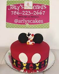 If your baby has taken a liking towards her, you must get a mini mouse birthday cake for him. Mickey Mouse Cake For A 2 Year Old Boy Mickeymouse Cakes Ideas Mickey Birthday Boy Events Mickey Mouse Birthday Cake Mickey Cakes Mickey Mouse Cake