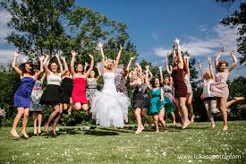 Ráda píše kázání, která lidi baví a „šije svatby na míru. Svatby Na Kalikovskem Mlyne Kalikovsky Mlyn Plzen