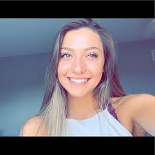 Kim Failor's Instagram, Twitter & Facebook