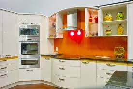 Pictures Of Kitchens Modern Cream Antique White Kitchens Kitchen 27 Modern Kitchen Backsplash Kitchen Design Antique White Kitchen