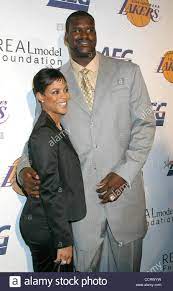 20 Oktober 2003 Hollywood Kalifornien Us I8064chw Shaq Beherbergt Eine Nacht Vorsaison Partynacht Zugunsten Der Lakers Jugendstiftung Bei Der Neuen Avalon Hollywood Ca 10 20 2003 2003 Shaq Und Frau Shaunie