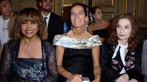 Tina turner is one of the most successful singers of all time, thanks to her unique blend of r&b, soul, pop and rock music, with a career that. Tina Turner Ihr Altester Sohn Craig Raymond Begeht Suizid Stern De