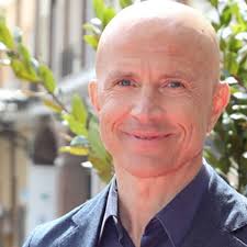 Giorgio Mastrota racconta: "E' stata Natalia Estrada a lasciarmi"