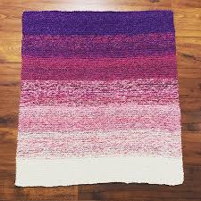 This throw is the perfect size for the lap both on the couch and in the car, and makes an excellent gift for a winter baby. Ravelry Homespun Lap Blanket Pattern By Meagan Roepcke