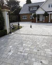 One may utilize colored led lights to make the driveway attractive at night. Top 60 Best Driveway Ideas Designs Between House And Curb