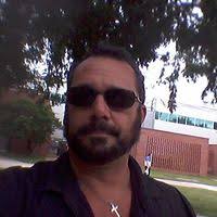 PDF) La maquina de la guerra y la reescritura de la historia en Los Perros  del Paraíso de Abel Posse