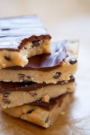 No Bake Chocolate Chip Cookie Dough Bars Kochkarussell Rezept Cookie Dough Rezept Kuchen Und Torten Rezepte Kekse Backen Rezept