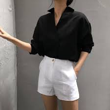 Black And White Shorts Outfit How To Always Look Stylish Fashion Minimalist Fashion White Shorts Outfit