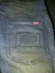 ana paula adli kullanicinin jeans panosundaki pin pantolon