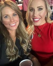 Gloria Crump's Instagram, Twitter & Facebook