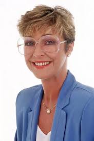 Popstar Katy Perry's gone very Deirdre Barlow with close-cropped blonde  hair and big glasses