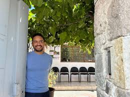 As Ecuador's political crisis deepens, Venezuelan LGBTQ migrants feel the  pain