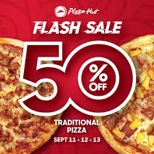 Pizza Hut 8211 Flash Sale 50 Traditional Pizza In 2020 Pizza Hut Cheesy Bacon Food