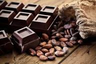۷ خاصیت شگفت‌انگیز شکلات تلخ برای سلامتی