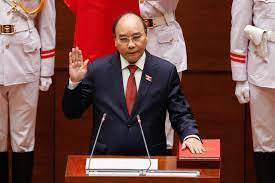 Các chức vụ khác gồm phó chủ tịch nước, chánh án tòa án nhân dân tối cao, viện trưởng viện kiểm sát nhân dân tối cao vốn đã được đảng cộng sản việt nam chọn ra sau kỳ đại hội. Video Chá»§ Tá»‹ch NÆ°á»›c Nguyá»…n Xuan Phuc Tuyen Thá»‡ Nháº­m Chá»©c Vtv Vn
