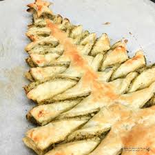 It's simple to make and wonderfully delicious! Christmas Tree Puff Pastry Appetizer Walking On Sunshine Recipes