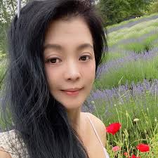 Faerie's Whisper" (8x10 inches, oils