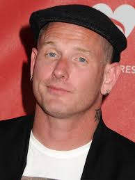 He has been married to alicia dove since october 6, 2019. Corey Taylor Mask Net Worth Bio Age Wiki Slipknot Wife Neck Family Bands And Height
