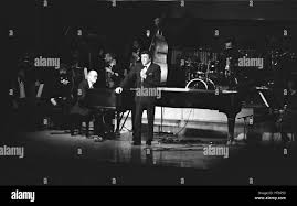 Tony Bennett and Ralph Sharon, Fairfield Halls, Croydon, 1988. Artist:  Brian O'Connor Stock Photo