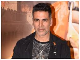 Photos Akshay Kumar Obliges His Fans With Selfies On Streets Of London Hindi Movie News Times Of India He kept his hair long on top for a slightly, messy, uber cool look to make you go weak at the knees with just one hair. photos akshay kumar obliges his fans