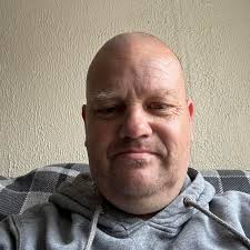 I think I may just be losing the plot. This is my Mr & Mrs Honky-Plonker,  back for their 4th tea. I have a small, old, grumpy and very yappy  Chihuahua, who