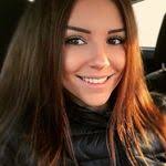 Veronica Binder's Instagram, Twitter & Facebook