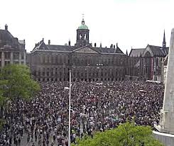 Aug 18, 2021 · cidi komt op voor het recht van israel en het joodse volk op een veilig bestaan. Volle Dam Heeft Schijt Aan 1 5 Meter Jandino Tief Op