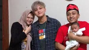 Lagu steven & coconut treez lagu ini di tujukan hanya untuk hiburan saja playlist 1. Ngaku Tuntut Harta Lina Demi Anak Perlakuan Teddy Ke Bintang Dibongkar Rizky Febian Kasihan Adik Tribunnews Com Mobile