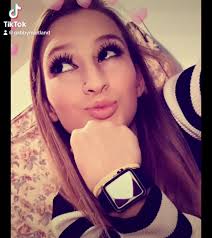 I got you baby girl🩷