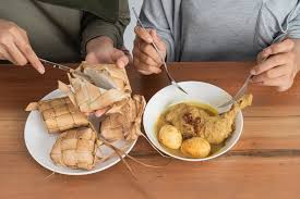 Gunakan pengorek pemanggang untuk meningkatkan suhunya, atau tambahkan beberapa batu bara yang cepat menyala. 15 Resep Masakan Lebaran Pendamping Ketupat Tidak Cuma Opor Ayam Halaman All Kompas Com