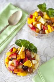 Traditional large bowl of fruit salad limits creativity. Healthy Fruit Salad Recipe