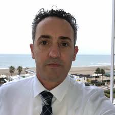 John Infantino: Ausbildung und Berufserfahrung