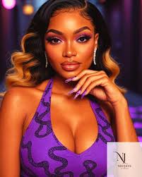 Just look at her nails very long and her forehead 😂