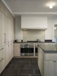 Cabinets Too White Rift Sawn White Oak Slightly Bleached Chicago Robbins Architecture Modern Kitchen Cabinets Modern Kitchen Upper Kitchen Cabinets