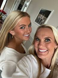 Amy Alzina, Ed.D (@alzina_amy)