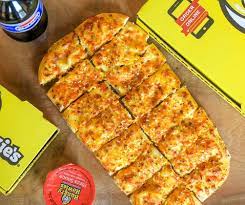 If you're looking for a place that serves delicious pizza and a variety of salads, then this is. Hungry Howie S Pizza 59 Photos 44 Reviews Pizza 111 W Bullard Ave Clovis Ca Restaurant Reviews Phone Number Menu