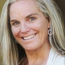 Karen Harsch's Instagram, Twitter & Facebook