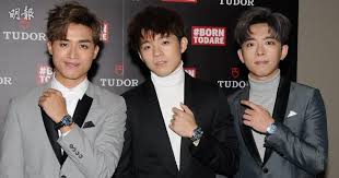 Showbiz / latest 即時娛樂 past articles. Edanç¬'å§œæ¿¤å­¤å¯'å†‡è²·æ‰‹ä¿¡akè®šèŠ±å§æ†' é€ æ˜Ÿiii å†è®Šç´…äºº 20201117 Showbiz æ˜Žå ±olç¶²
