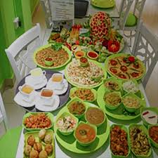 South Indian Vegetarian Restaurants In Singapore Make Extensive Use Of Natural Herbs Healthy Food Options Food Healthy Food Delivery