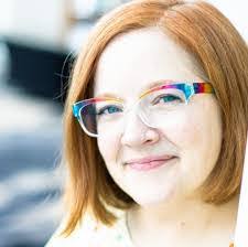 Donna Hatch's Instagram, Twitter & Facebook