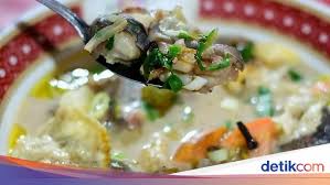 Soto sokaraja soto sokaraja berbeda dengan dengan s. Sluurp Hangat Gurih Sop Kaki Sapi Dan Tulang Sumsum Di 5 Tempat Ini