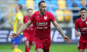 .sportowy piast gliwice stands in overall table, home/away table or in how good shape gliwicki gliwice will play, plus archive betting odds displayed in all gliwicki klub sportowy piast gliwice. Tom Hateley Poised To Lead Piast Gliwice To First Polish League Title Daily Mail Online