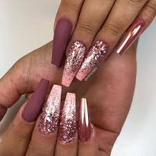 We've listed some of the best glitter nail ideas which will help you decide what to get. 49 Best Glitter Nail Art Ideas For Glam Looks