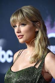 مكياج وتسريحات شعر تايلور سويفت | موقع العروس